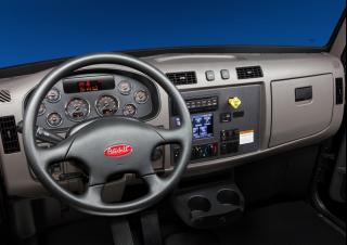 Trucks Rigid Chassis Peterbilt 348 PACCAR PX-7