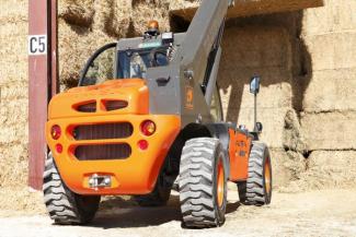 Telehandlers Ausa T 235 H