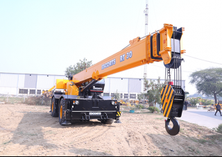 Rough-terrain Cranes Escorts RT-30