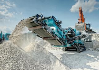 Rubble Recycling Plants Powerscreen Trakpactor 260SR