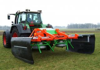 Feeding technology Silage spreaders Holaras Viking