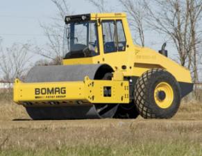 Rollers Single-drum Rollers Bomag BW 211 D-40