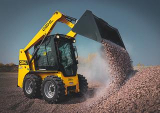 Skid Steer Loaders Gehl R135