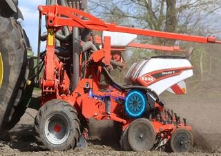 Sowing machines Kuhn Maxima 3 TIM L-E