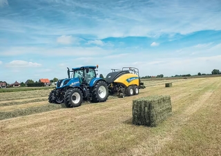 Square balers New Holland BB 870 Plus