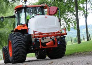 Tarla püskürtücüler Kuhn Actis 300