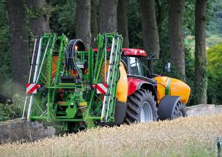 Tarla püskürtücüler Amazone UF 1201 (15) 
