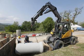 Tekerlekli ekskavatörler Mecalac 714 MW e
