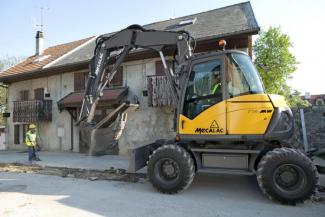 Tekerlekli ekskavatörler Mecalac 714 MW e