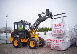 Tekerlekli yükleyiciler JCB 403