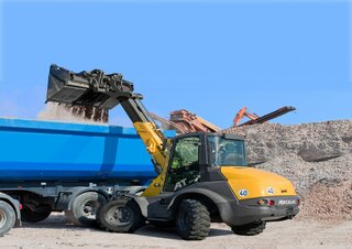 Tekerlekli yükleyiciler Mecalac AT900