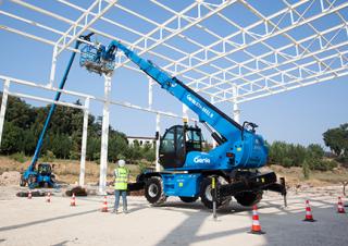 Rotating telehandlers Genie GTH5021R