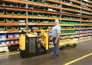 Tow tractors Hyster LO100