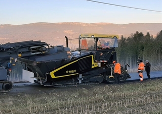 Tracked Asphalt Pavers Bomag BF 700 C 3 S 600