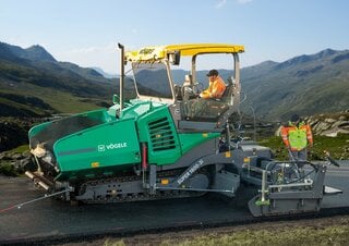 Tracked Asphalt Pavers Vögele Super 1800-3i