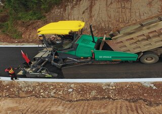 Tracked Asphalt Pavers Vögele SUPER 1880-3 L