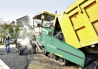 Tracked Asphalt Pavers Vögele SUPER 1900-3 L