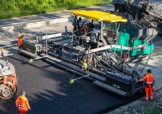 Tracked Asphalt Pavers Vögele Super 3000-3i