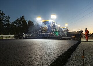 Tracked Asphalt Pavers Vögele Super 3000-3i