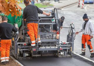 Tracked Asphalt Pavers Vögele Super 700i