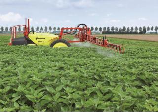 Trailed field sprayers Kverneland iXtrack C40