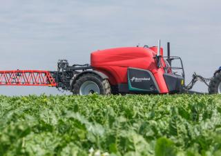 Trailed field sprayers Kverneland iXtrack T6 iXflow-E