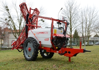 Trailed field sprayers Unia Pilmet 2018 