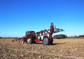 Trailed field sprayers Unia Plus 2018