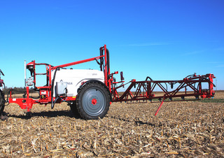 Trailed field sprayers Unia Plus 2020