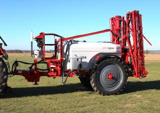 Trailed field sprayers Unia Plus Rex 2518