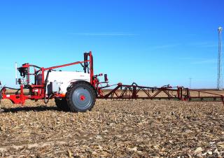 Trailed field sprayers Unia Plus Rex 2520