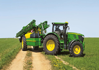 Trailed field sprayers John Deere R 944 i