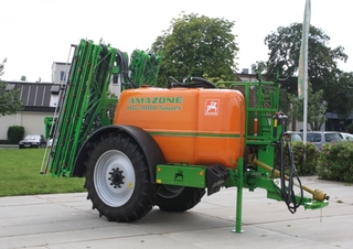 Trailed field sprayers Amazone UX 3200 Super (33)