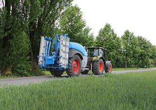 WIKING1/32 Lemken スプレイヤーVega 12 WIKING1/32 Lemken スプレイヤーVega 12