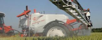 Trailed field sprayers Kuhn Atlantique 2400