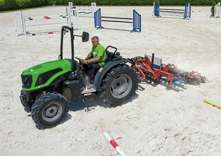 Traktörler 4wd DEUTZ-FAHR 3060