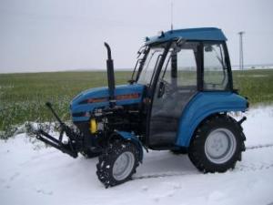 Traktörler 4wd Belarus 321