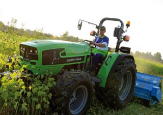 Traktörler 4wd DEUTZ-FAHR 4100 E