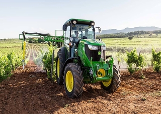 Traktörler 4wd John Deere 5075GF