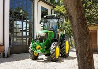 Traktörler 4wd John Deere 5090GF