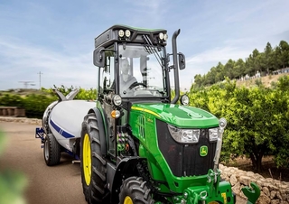Traktörler 4wd John Deere 5115GN