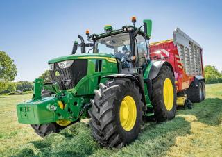 Traktörler 4wd John Deere 6R 215