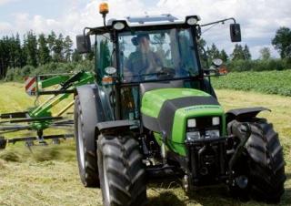 Traktörler 4wd DEUTZ-FAHR Agroplus 420 PL INV.Idraulic
