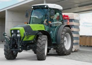 Traktörler 4wd DEUTZ-FAHR Agroplus V 320 INV.Idraulic