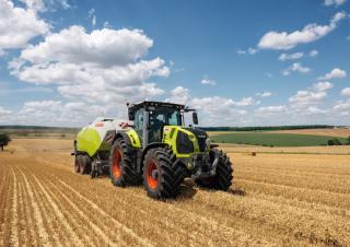 Traktörler 4wd Claas Axion 830 