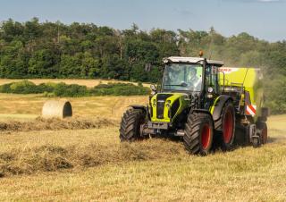 Traktörler 4wd Claas Axos 2.105 