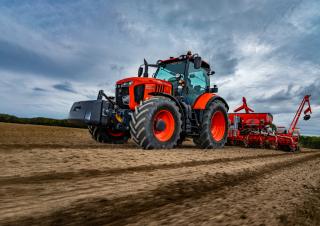 Traktörler 4wd Kubota M7153