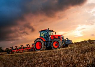 Traktörler 4wd Kubota M7173