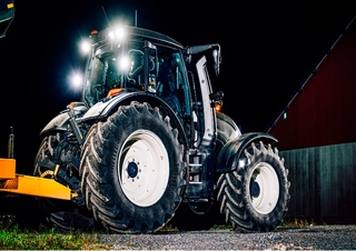 Traktörler 4wd Valtra N174V SmartTouch