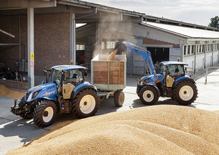 Traktörler 4wd New Holland T5.140 DC 